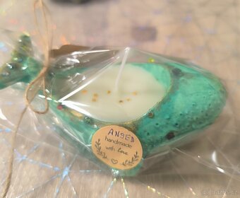 Roztomilá zelená velrybka - 3