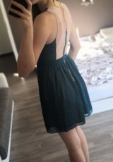 Lehké letní šaty s krajkou - 3