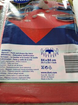 Malý vánoční ubrus zn.Dunicel 84x84cm - 3