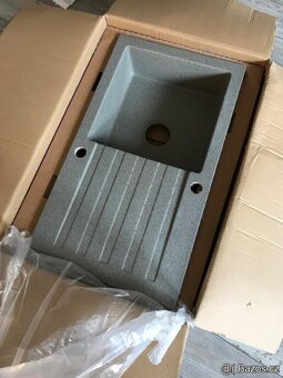 NOVÝ granitový dřez 78x44 cm + flexibilní baterie (Šedý set) - 3