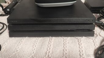 PS 4 PRO 1 TB - 3