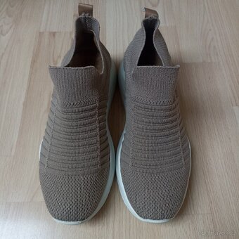 Sportovní dámské boty vel. 37 - 3