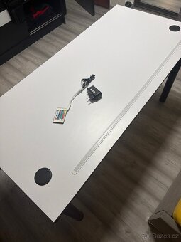 Herní/pracovní stůl s LED osvětlením - 3