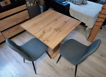 Jídelní stůl+ židle - 3