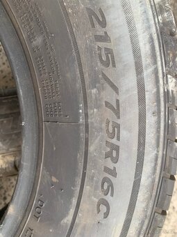 Pneu r16c - 3