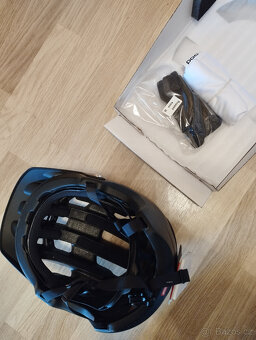 Nová helma POC Tectal black M - 3