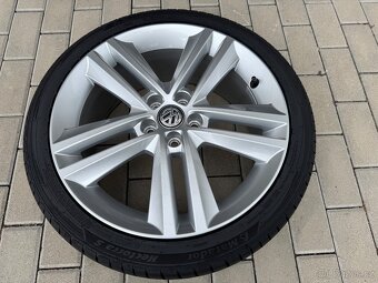 Alu kola 17” 5/100 originál Škoda nové + pneu 215/40/17 - 3