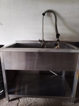 materiál do restaurace - 3