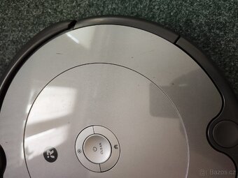 iRobot vysavač - 3