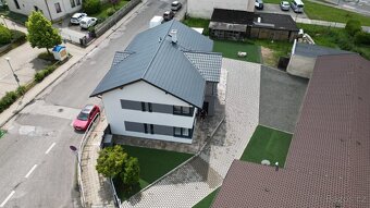 Prodám rodinný dům v Jičíně 2x 4+kk - 3