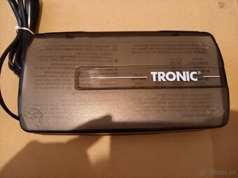 Univerzální nabíječka baterií Tronic KH 967 - 3