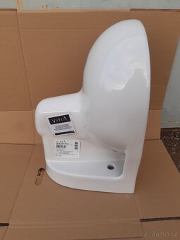 Závěsný záchod Vitra - 3