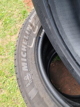 Letní pneu 215/55/17 Michelin - 3