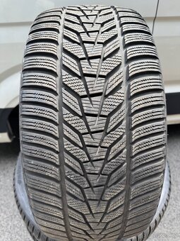 255/35 r21 98W 285/30 r21 Zimní Hankook 21” - 3