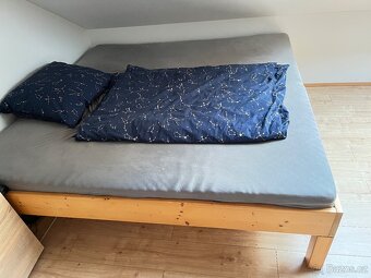 Postel z masivu 2x2 m - 3