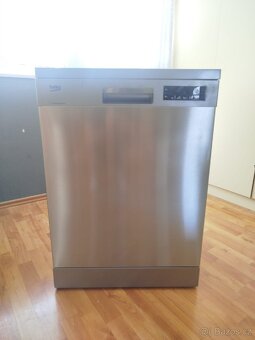 Myčka nádobí Beko DFN28430X - 3