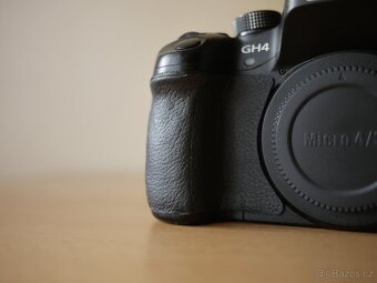 Panasonic GH-4 + příslušenství... - 3