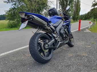 Yamaha R1 2004 - 3