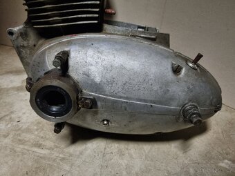 Prodám Jawa pérák 250 s chlazením Velorex - 3