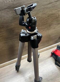 Stativ na fotoaparát Manfrotto / MK394-PQ - 3