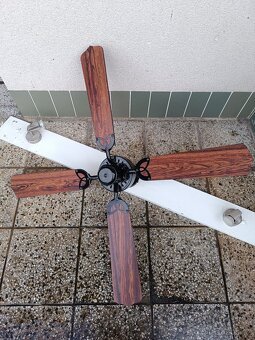 Stropní ventilátor 4 lopatky se 2 svítidly - 3