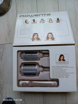 Rotační vysoušeč vlasů Rowenta brush activ CF 9000. - 3