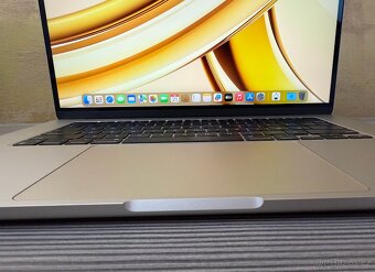 MacBook Air 15" 2024 M3 8GB 512GB Hvězdně bílá - 3