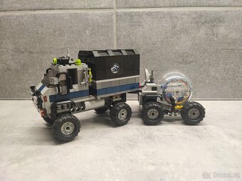 Lego Jurassic World 75929 - Útok Carnataura + přebytky - 3