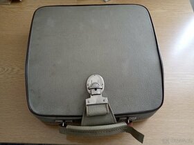 psací stroj Consul - 3