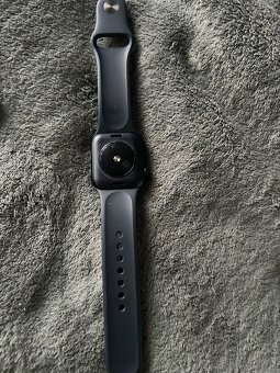 Apple Watch SE 40 mm + nabíječka - 3
