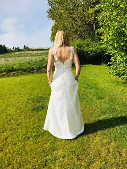 Svatební/společenské šaty - 3