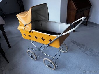 Retro kočár - 3