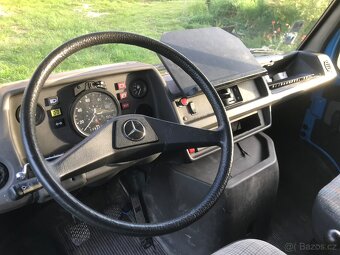 Mercedes Benz 410 D - 3