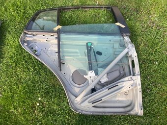 Golf 5 Plus právé zadní dveře - 3