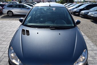 ►►Peugeot 206 1.4 i 55 KW NÍZKÉ KM • KLIMA◄◄ - 3