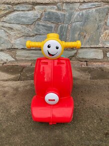 Odrážedlo Fisher-Price mluvící a učící motorka - 3