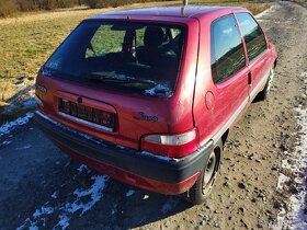 Prodám veškeré náhradní díly z Citroën saxo 1.1i 44 KW HFX - 3