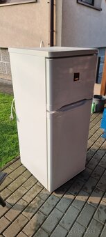 Zanussi ZRT18100WA Lednice s mrazákem A+ - 3