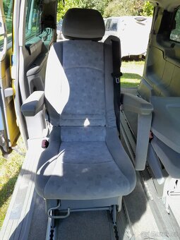 interiér na Mercedes Benz Viano rok 2003 - 2012 jednosedačky - 3