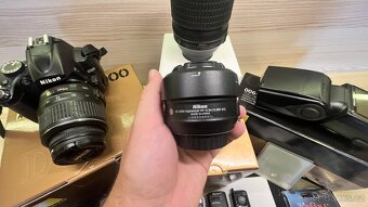 Nikon D5000 + příslušenství - 3