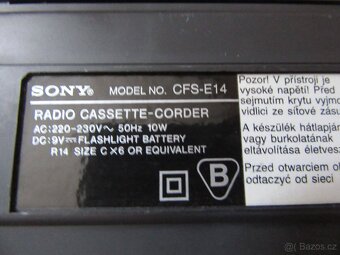 Nabízím radio Sony CFS. Radio hraje. Jen co je na foto. Nejd - 3