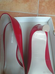 Lakované kožené lodičky Gino Rossi vel.37 - 3