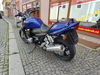 Suzuki GSX 1400i - 3