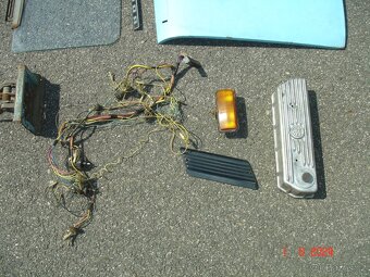 Levně prodám různé díly na Škoda 100,110,120 dle fota...a i - 3