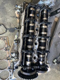 hyundai santa fe hlava motoru,vačky,vahadla,ventily - 3