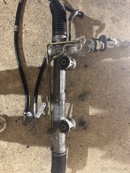 MERCEDES E W211 HŘEBENOVÉ SERVOŘÍZENÍ - 3