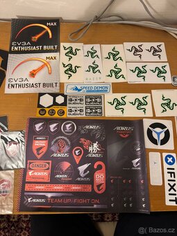 Originální samolepky a plakáty - ASUS TUF, ASUS ROG, Razer - 3