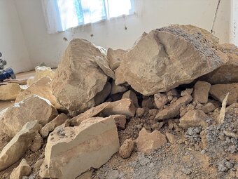 Kameny vápenec - pískovec - 3