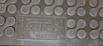 Gumové koberce Ford FOCUS III 2011- se zvýšeným okrajem - 3