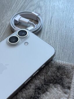Apple Iphone 16 / 256GB - 3